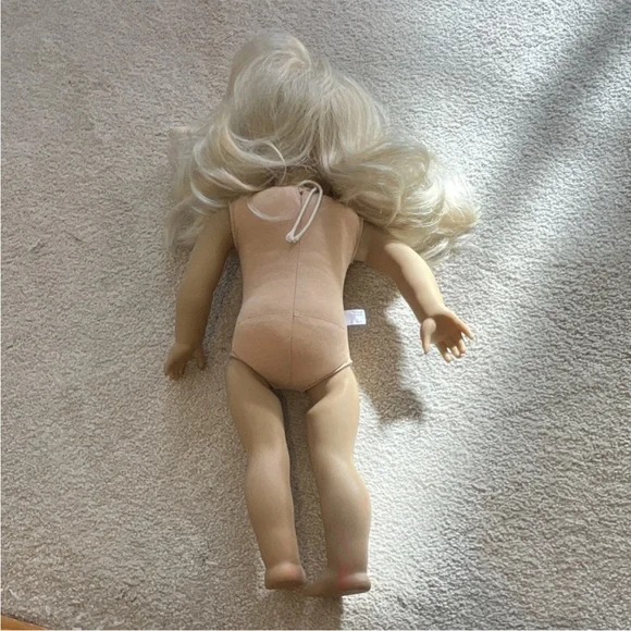 American Girl 18in Truly Me Blonde Hair Blue Eyes Medium Light Complexion - Picture 5 of 8